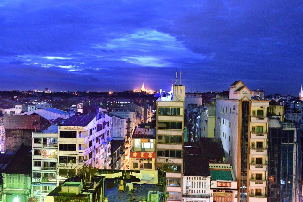 Hotel Grand United - 21St Downtown Янгон Екстериор снимка